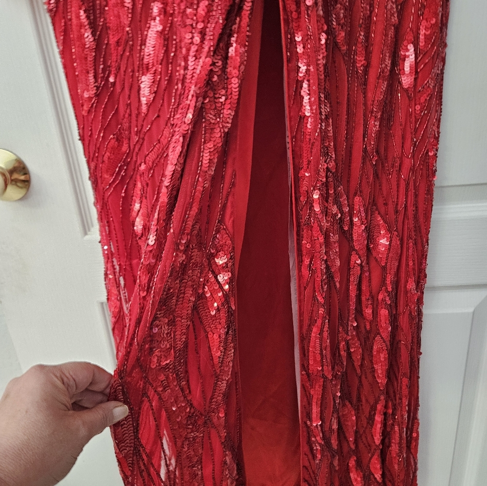 Mac DuggalEmbellished Faux Wrap Open Back Gown Red Sz 18 NWT - Picture 8 of 16